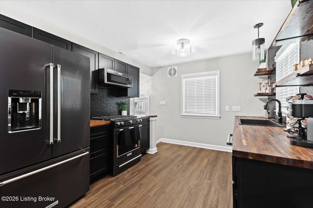 614 Bluegrass Ave, Louisville, KY 40214