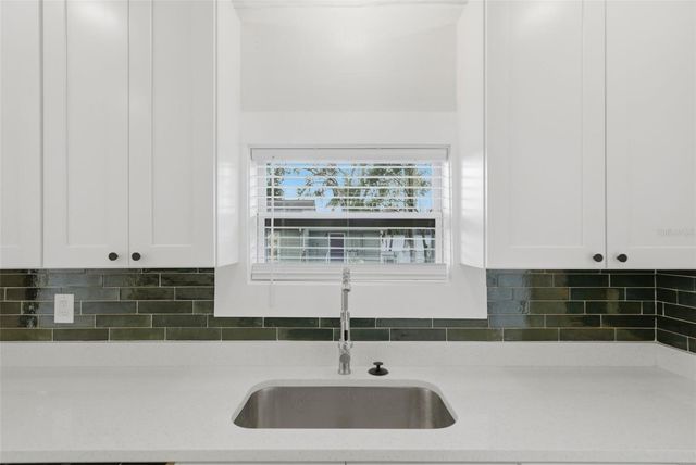 851 20TH AVENUE S, St Petersburg, FL 33701