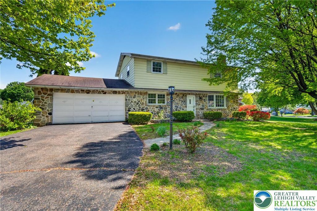1590 winthrop Avenue, Hanover Twp, PA 18017
