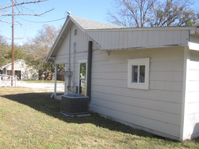 1200 S Wine Street, Gainesville, TX 76240