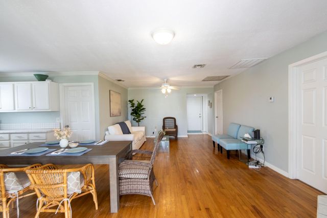 16721 Edward Teach Road, Jamaica Beach, TX 77554