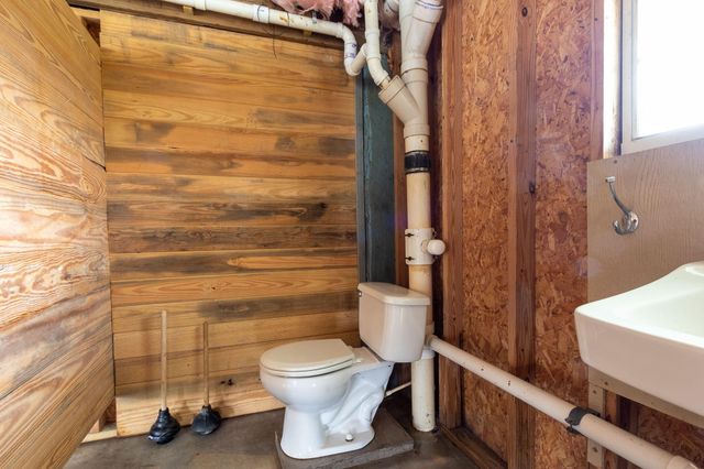 16721 Edward Teach Road, Jamaica Beach, TX 77554