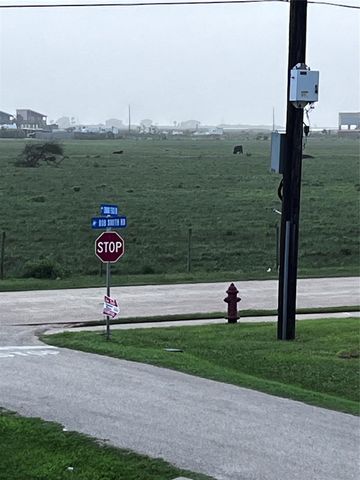 16721 Edward Teach Road, Jamaica Beach, TX 77554