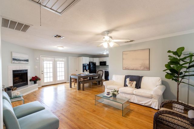 16721 Edward Teach Road, Jamaica Beach, TX 77554