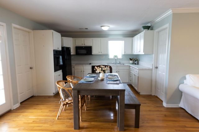 16721 Edward Teach Road, Jamaica Beach, TX 77554