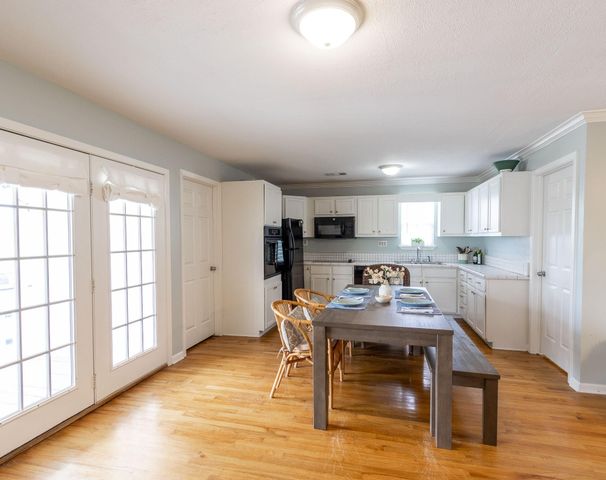 16721 Edward Teach Road, Jamaica Beach, TX 77554