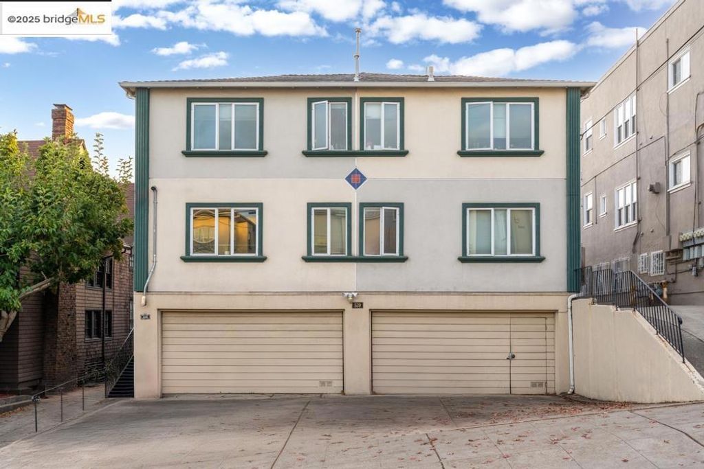 539 Mandana, Oakland, CA 94610