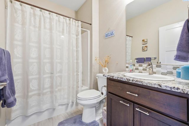 3763 S Sherman St, Kennewick, WA 99338