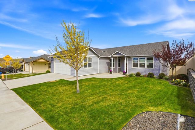 3763 S Sherman St, Kennewick, WA 99338
