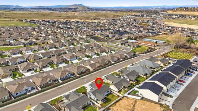 3763 S Sherman St, Kennewick, WA 99338