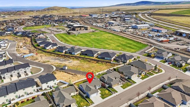 3763 S Sherman St, Kennewick, WA 99338