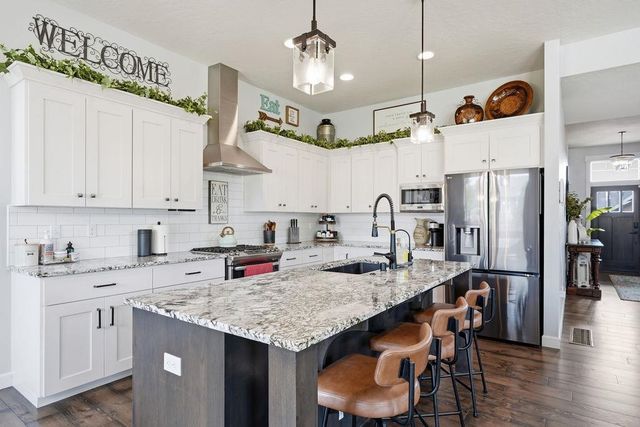2022 W St Thomas More Way, Spokane, WA 99208
