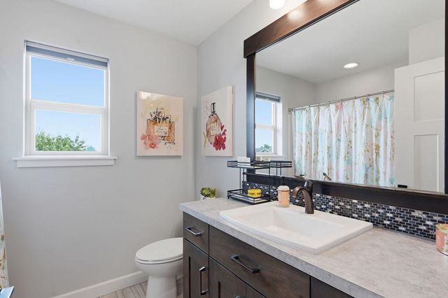 2022 W St Thomas More Way, Spokane, WA 99208