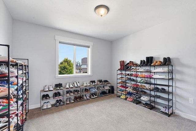 2022 W St Thomas More Way, Spokane, WA 99208