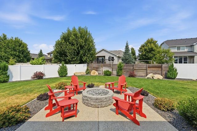 2022 W St Thomas More Way, Spokane, WA 99208