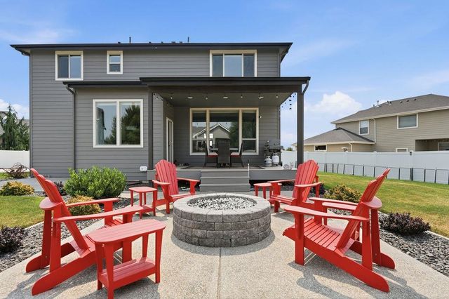 2022 W St Thomas More Way, Spokane, WA 99208
