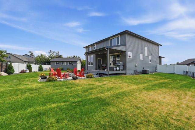 2022 W St Thomas More Way, Spokane, WA 99208