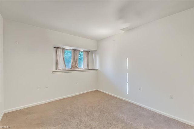 125 Windsor Pines Way Apt E, Newport News, VA 23608