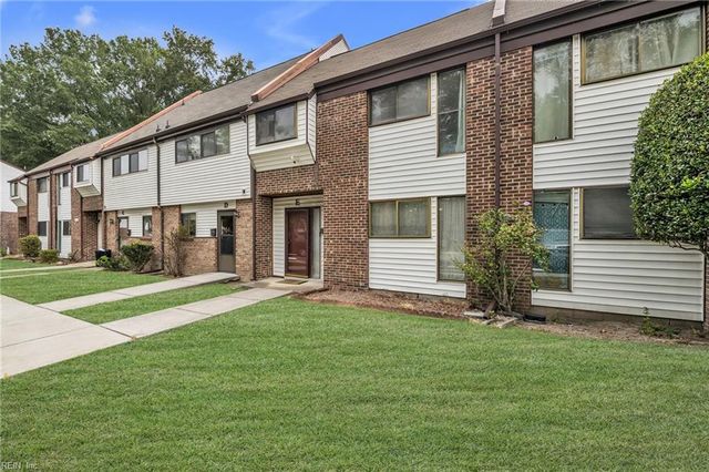 125 Windsor Pines Way Apt E, Newport News, VA 23608