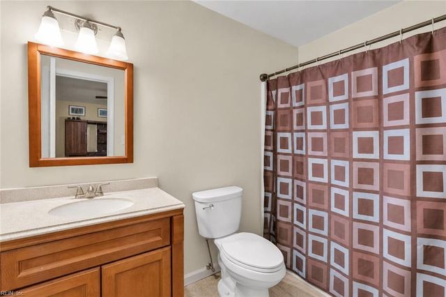 125 Windsor Pines Way Apt E, Newport News, VA 23608