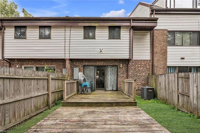 125 Windsor Pines Way Apt E, Newport News, VA 23608