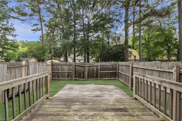 125 Windsor Pines Way Apt E, Newport News, VA 23608