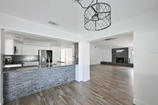 2701 HERNDON STREET, Valrico, FL 33596