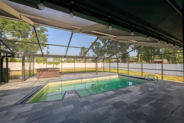 2701 HERNDON STREET, Valrico, FL 33596