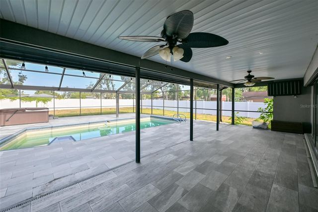 2701 HERNDON STREET, Valrico, FL 33596