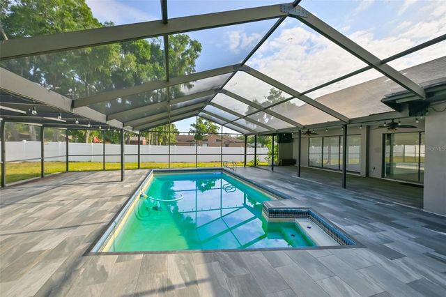 2701 HERNDON STREET, Valrico, FL 33596