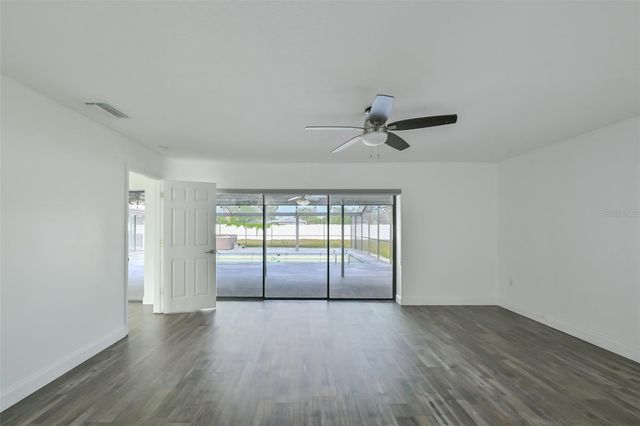 2701 HERNDON STREET, Valrico, FL 33596