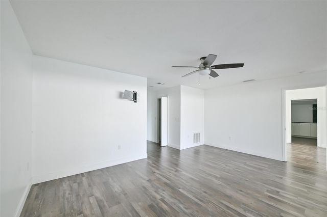 2701 HERNDON STREET, Valrico, FL 33596