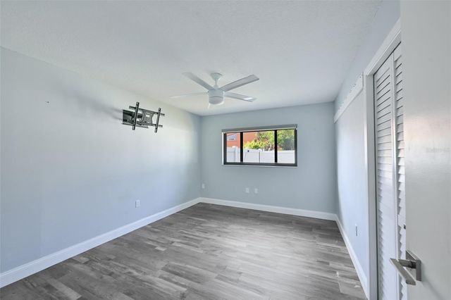 2701 HERNDON STREET, Valrico, FL 33596