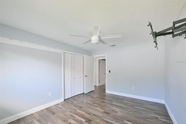 2701 HERNDON STREET, Valrico, FL 33596