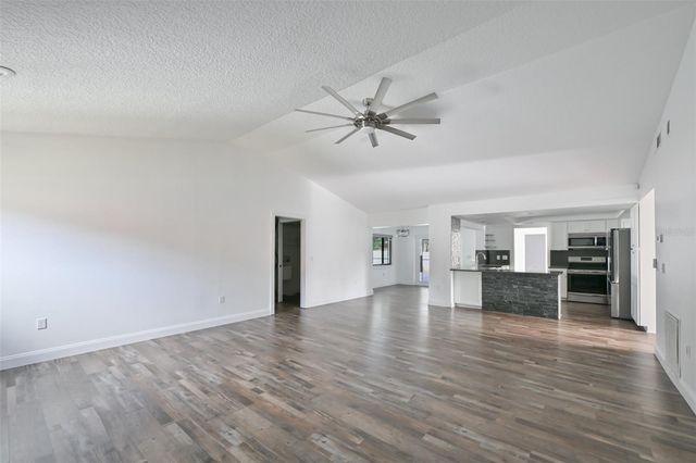 2701 HERNDON STREET, Valrico, FL 33596