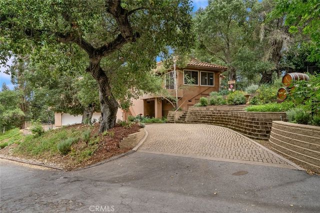 5982 Violeta, Atascadero, CA 93422