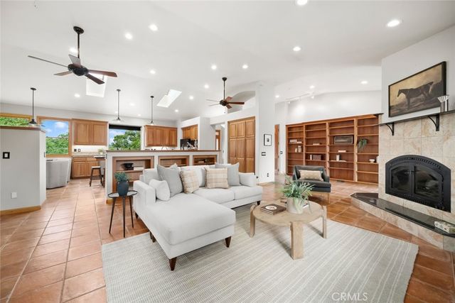 5982 Violeta, Atascadero, CA 93422