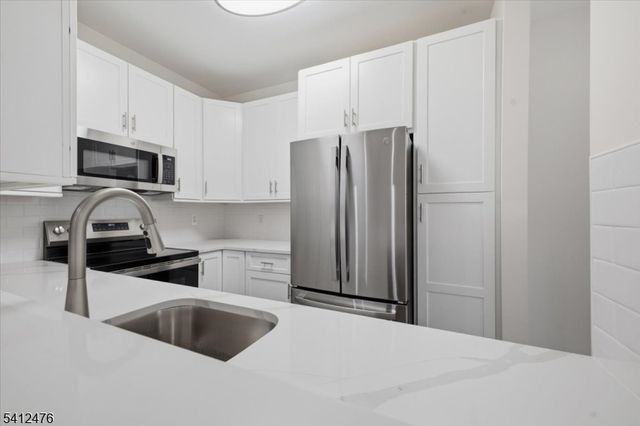 8 Encampment Drive, Bedminster Twp., NJ 07921