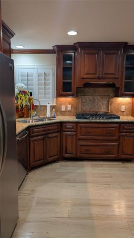 10850 Braeburn Bend Drive, Houston, TX 77031
