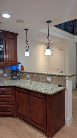 10850 Braeburn Bend Drive, Houston, TX 77031