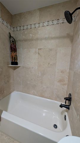 10850 Braeburn Bend Drive, Houston, TX 77031
