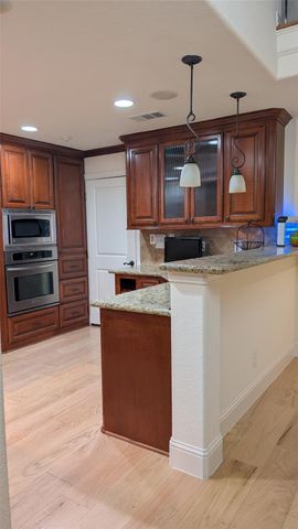 10850 Braeburn Bend Drive, Houston, TX 77031