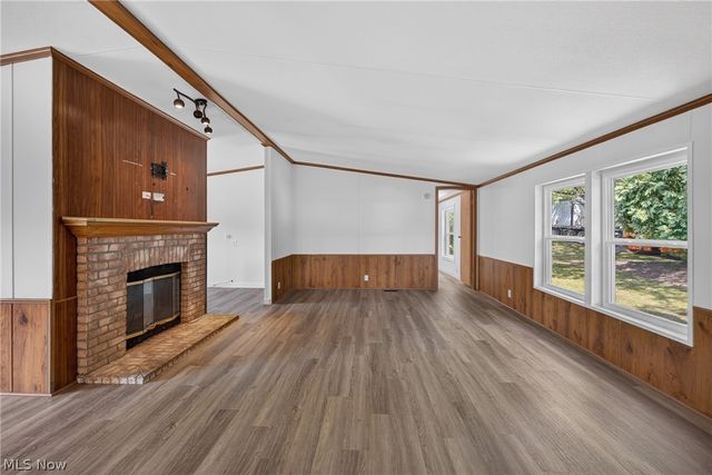 6835 Richmond Road 14, Glenwillow, OH 44139