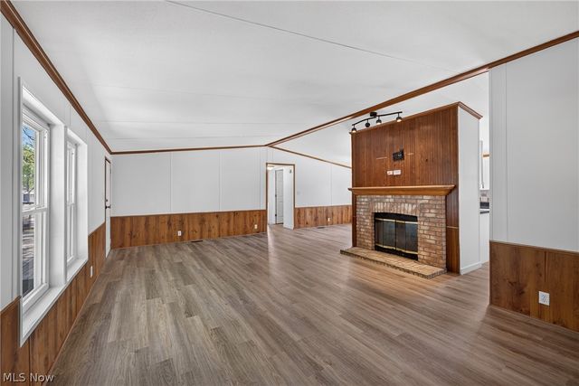 6835 Richmond Road 14, Glenwillow, OH 44139