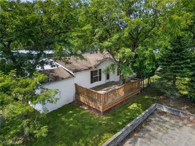 6835 Richmond Road 14, Glenwillow, OH 44139
