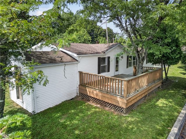 6835 Richmond Road 14, Glenwillow, OH 44139