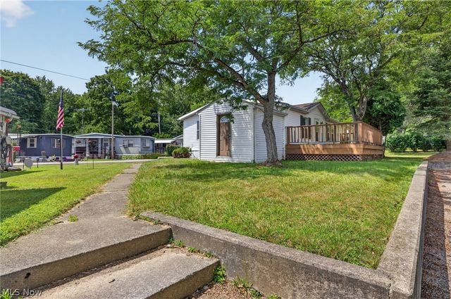 6835 Richmond Road 14, Glenwillow, OH 44139