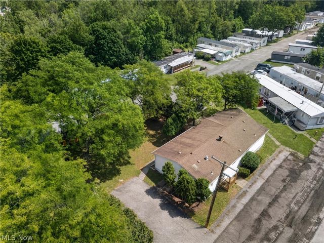 6835 Richmond Road 14, Glenwillow, OH 44139