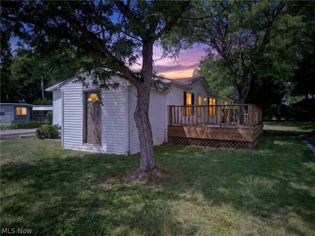 6835 Richmond Road 14, Glenwillow, OH 44139
