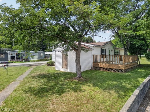 6835 Richmond Road 14, Glenwillow, OH 44139